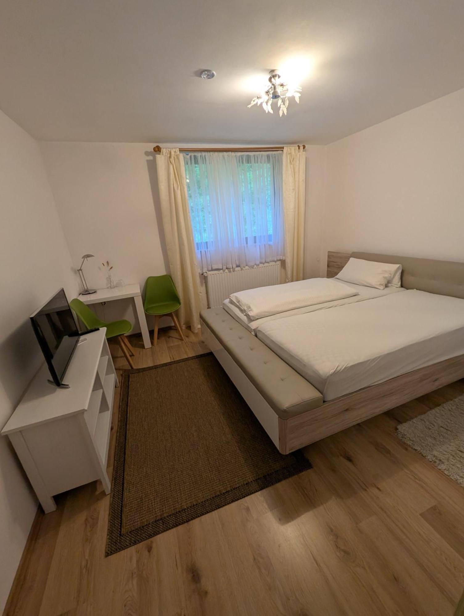 Guest house Hofer 3*