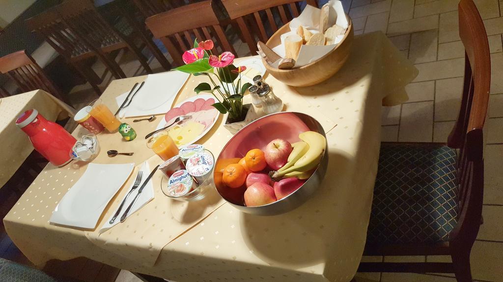 Hofer Guest house 3*